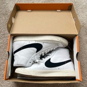 Nike blazer men’s size 9.5